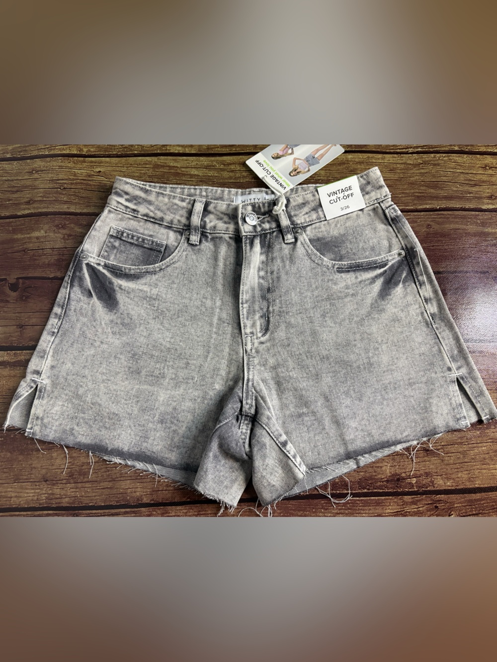 🆕 Witty Fox Vintage Cut-Off Gray Women’s Jean Shorts Size 3/26